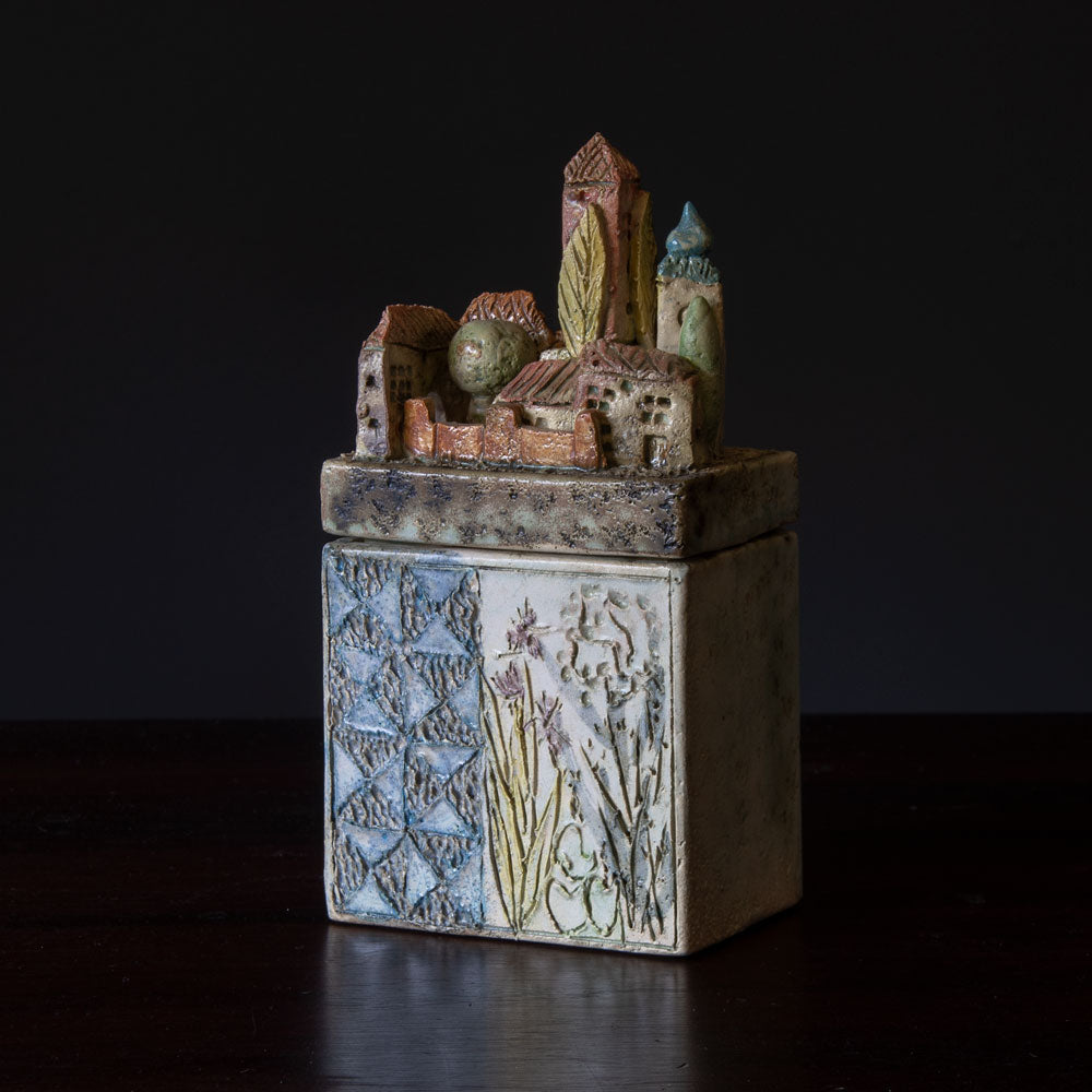 Rien Wensma, own studio, the Netherlands, unique stoneware lidded jar H1036