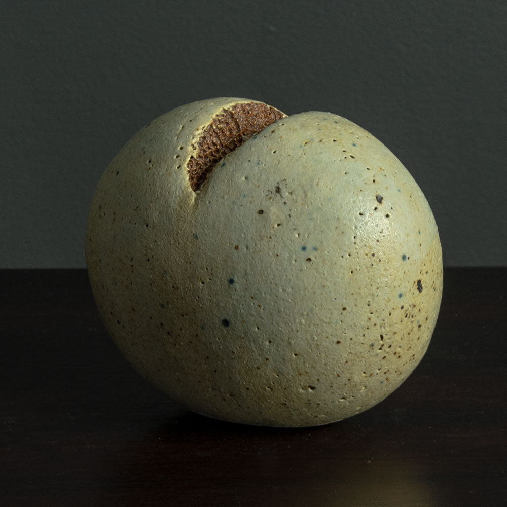 Alan Wallwork, UK unique stoneware pod-form vessel H1063