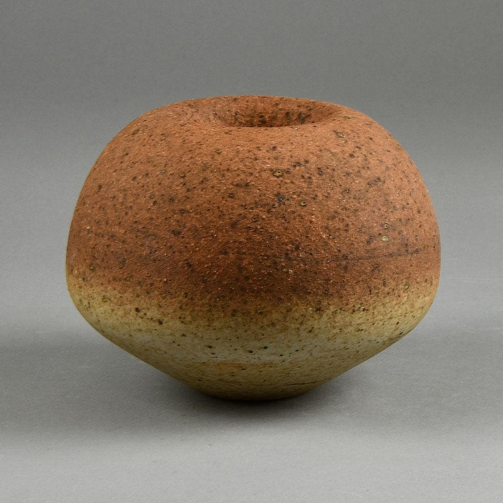 Antje Wiewinner, Germany, unique stoneware sculptural vessel F8046