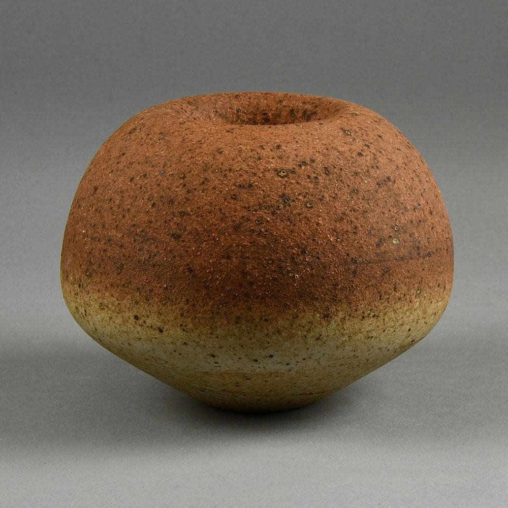 Antje Wiewinner, Germany, unique stoneware sculptural vessel F8046