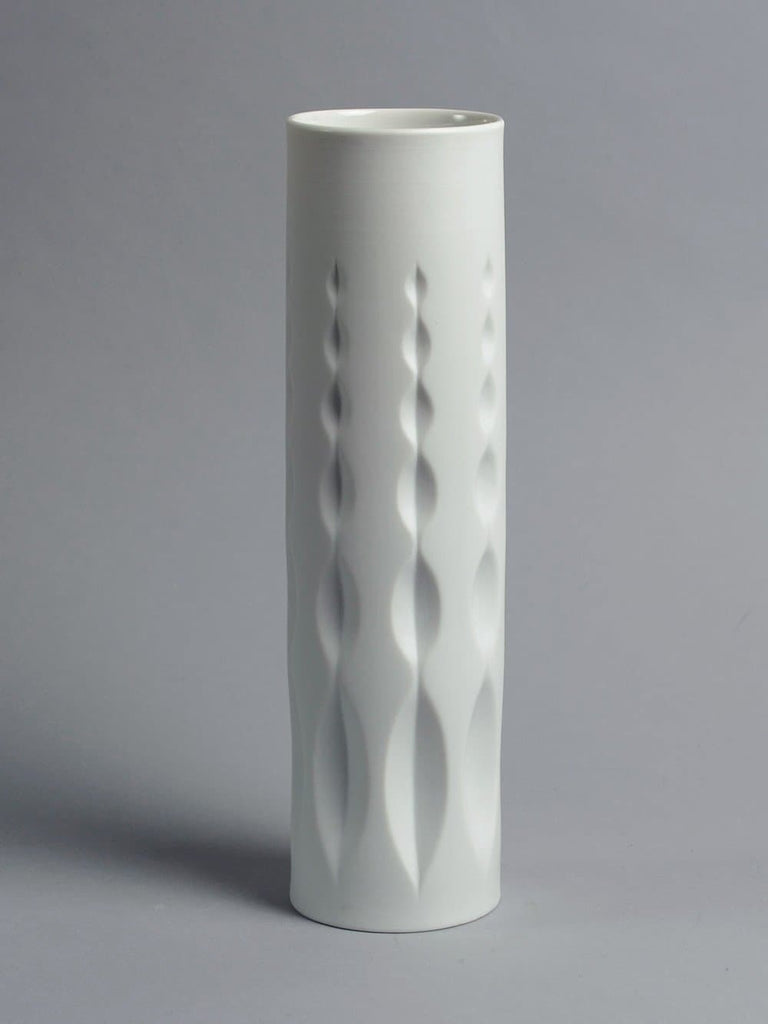 "Archais" porcelain vase by Heinrich Fuchs for Hutschenreuther B3074 - Freeforms