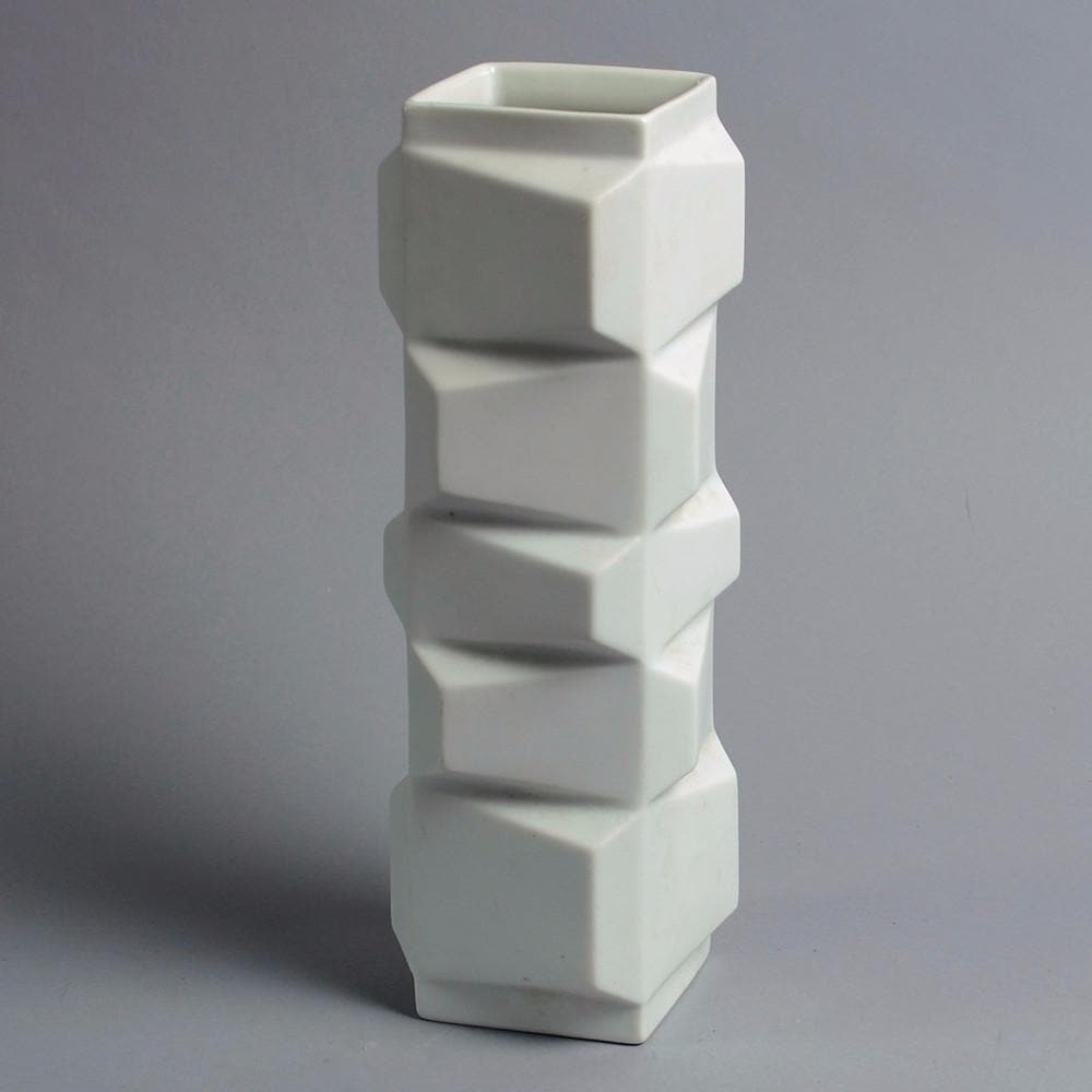 "Archais" porcelain vase by Heinrich Fuchs for Hutschenreuther B3108, B3147 - Freeforms