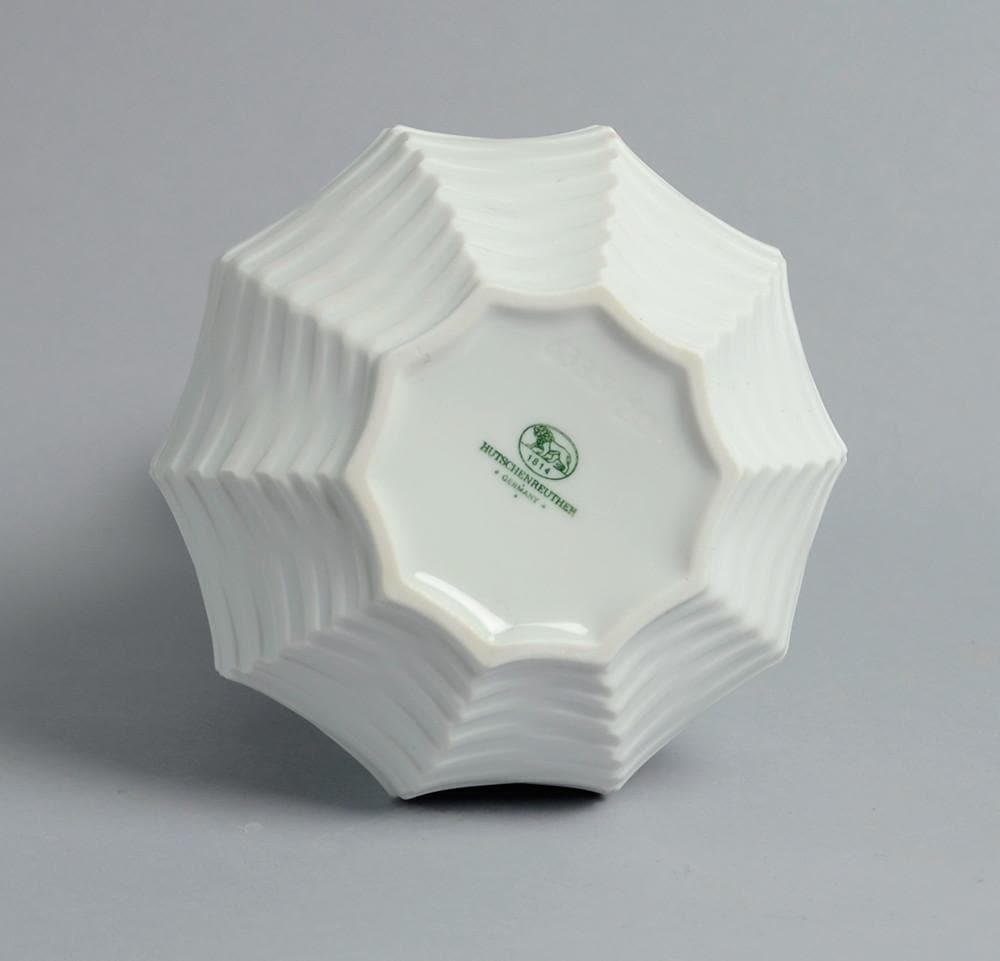 "Archais" porcelain vase by Heinrich Fuchs for Hutschenreuther, Germany B3147, B3145 - Freeforms