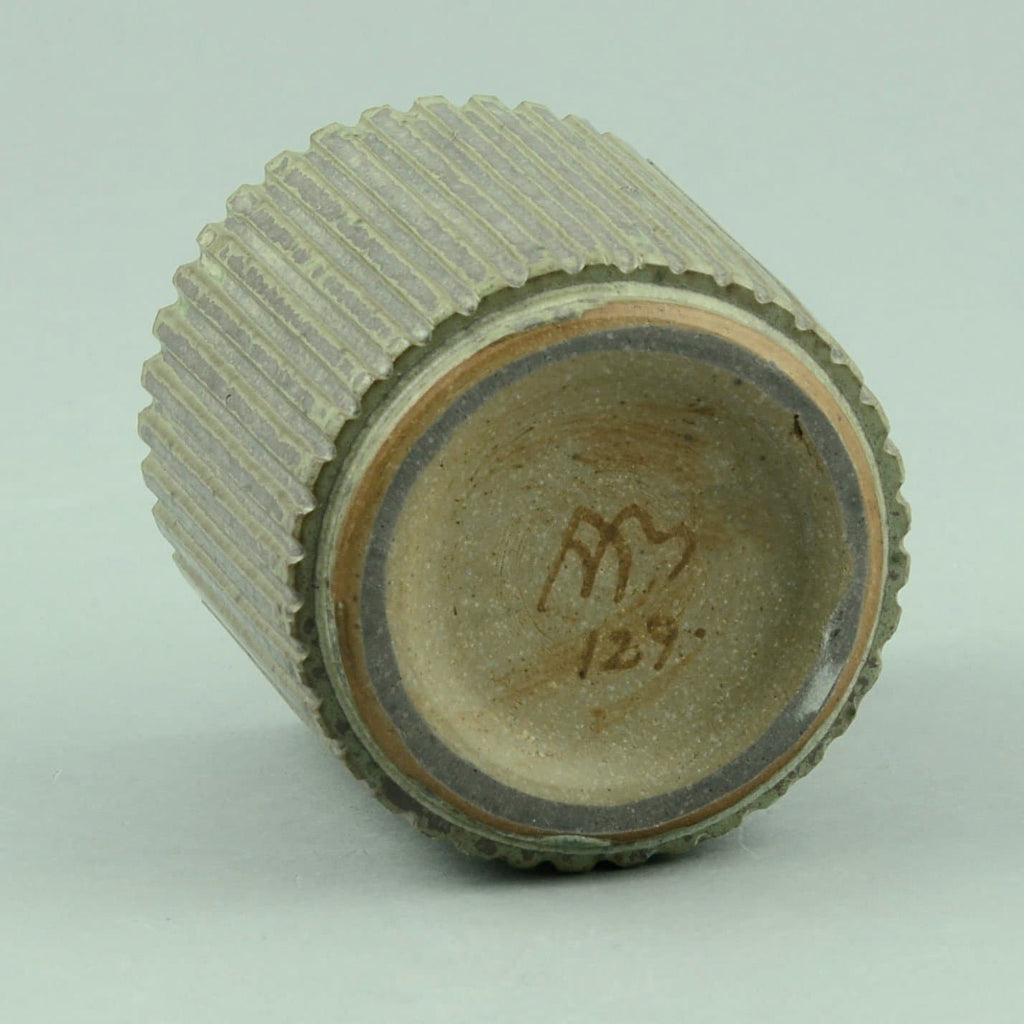 Arne Bang, Denmark ribbed vase with pale olive crystalline glaze N9514