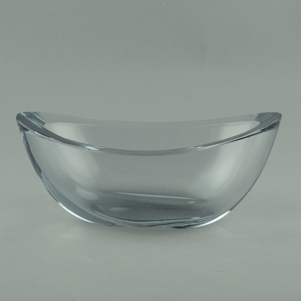 Asta Stromberg for Strombergshyttan clear glass bowl N6813 - Freeforms