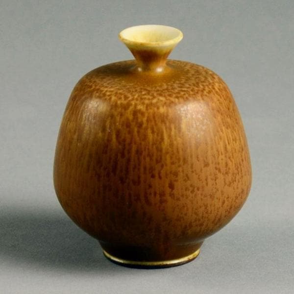Berndt Friberg for Gustavsberg, cabinet vase with golden brown haresfur glaze D6327 - Freeforms