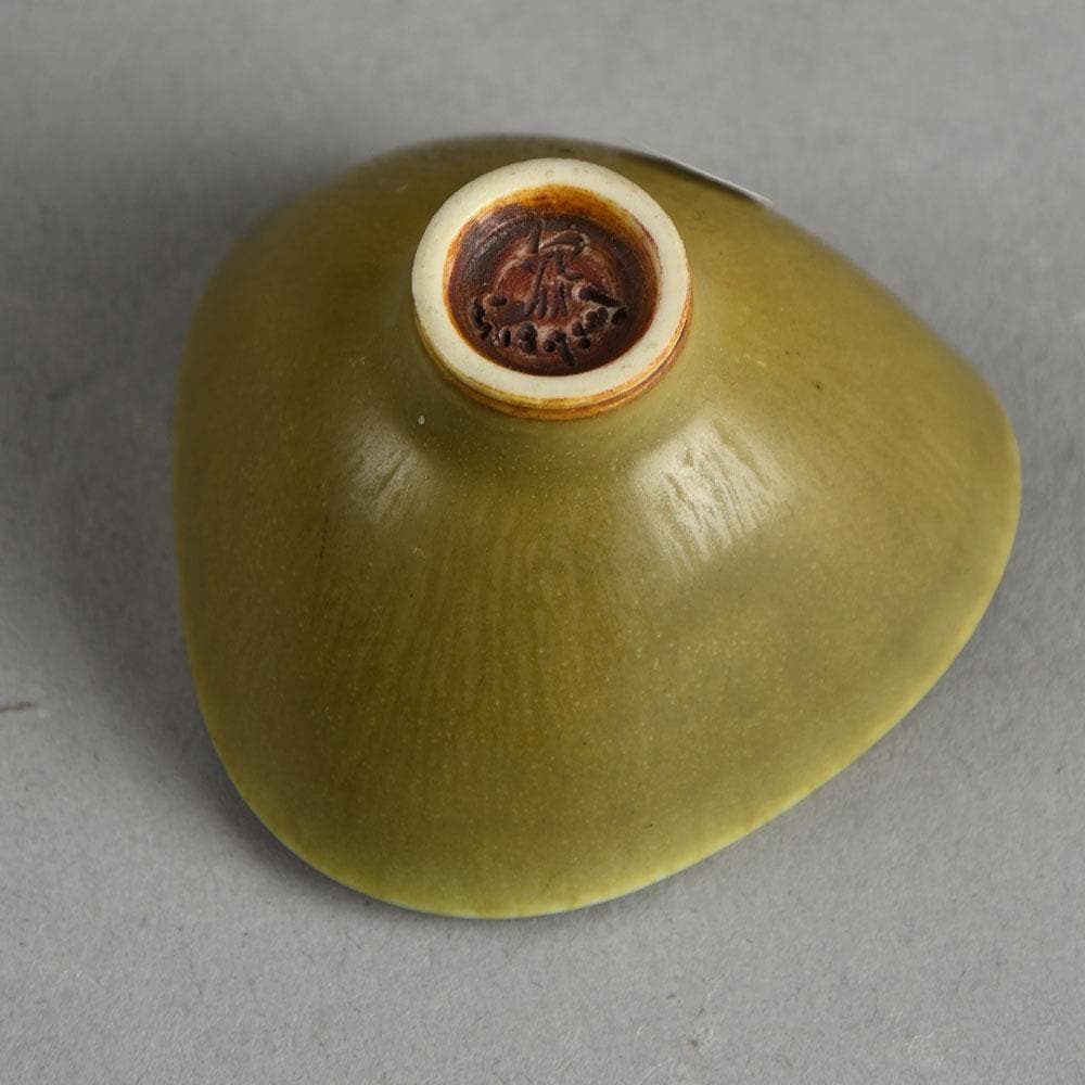 Berndt Friberg for Gustavsberg miniature bowl with pale yellow gray haresfur glaze E7113 - Freeforms