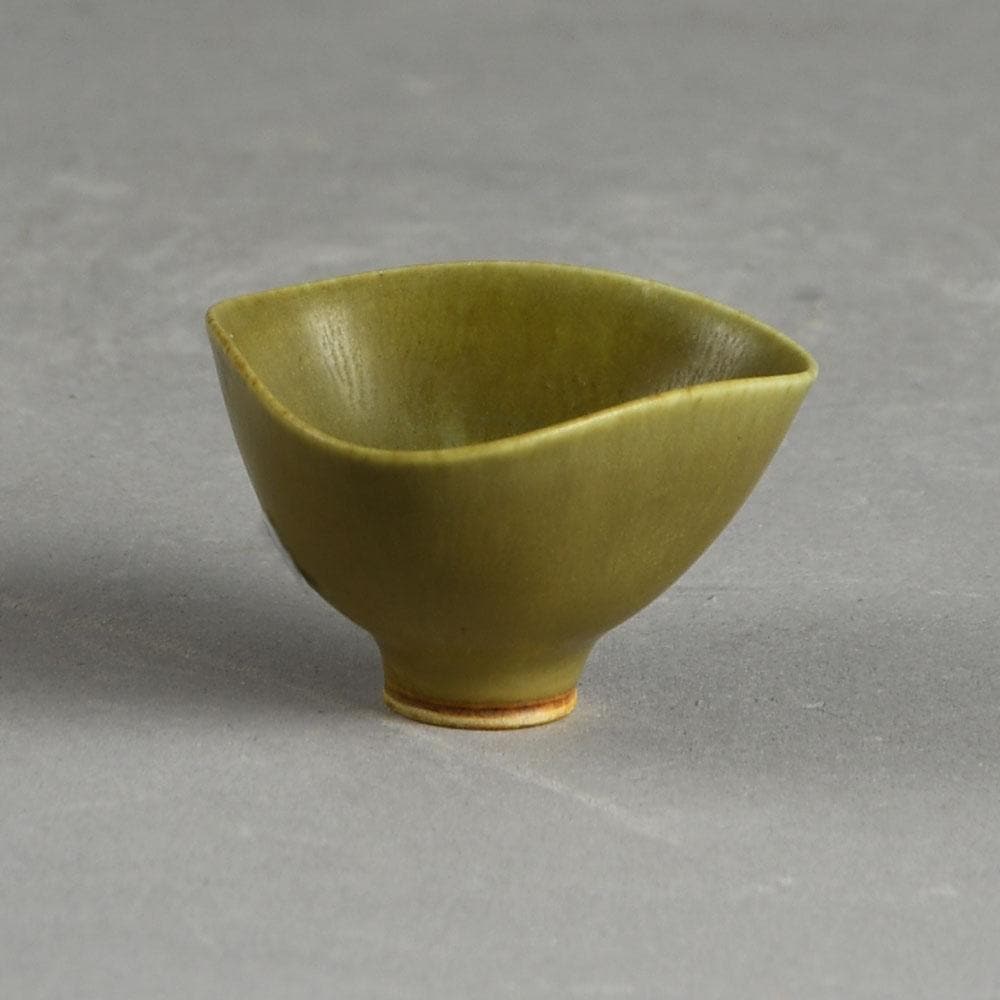 Berndt Friberg for Gustavsberg miniature bowl with pale yellow gray haresfur glaze E7113 - Freeforms