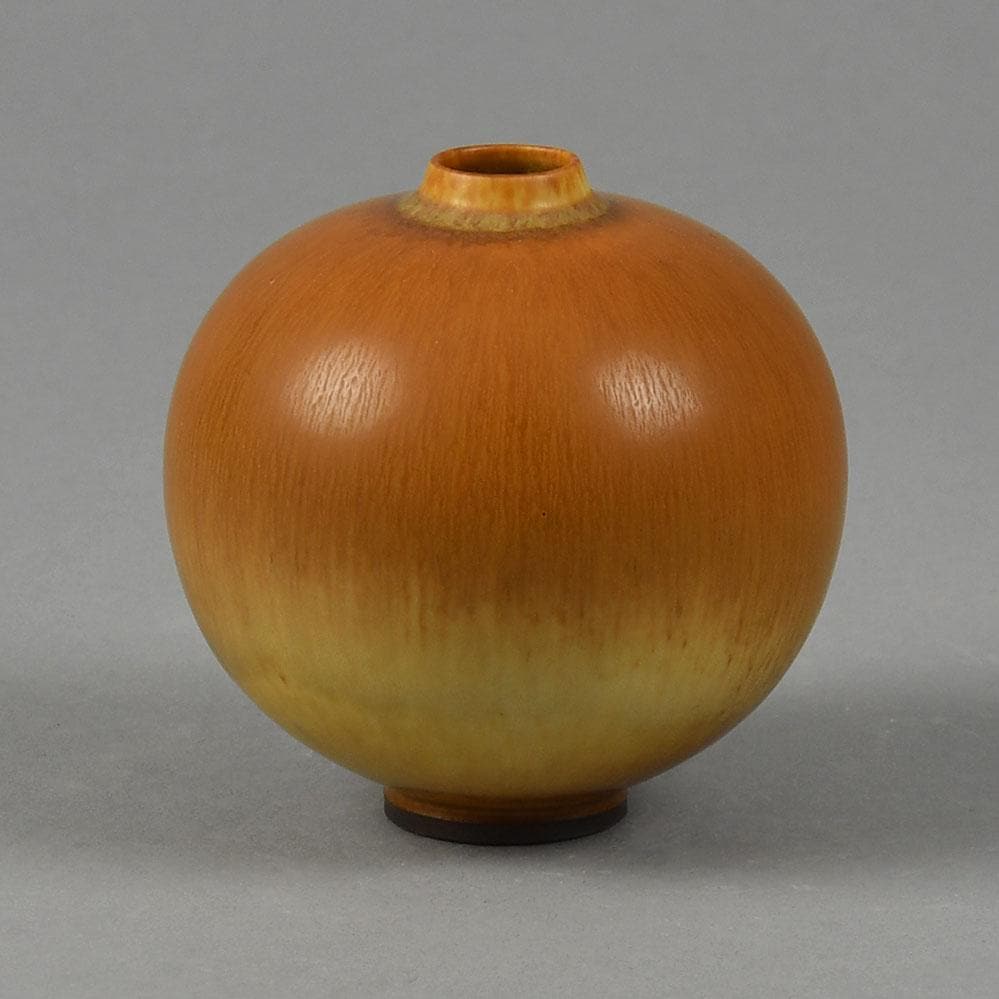 Berndt Friberg for Gustavsberg, small vase with reddish brown haresfur glaze F8174 - Freeforms