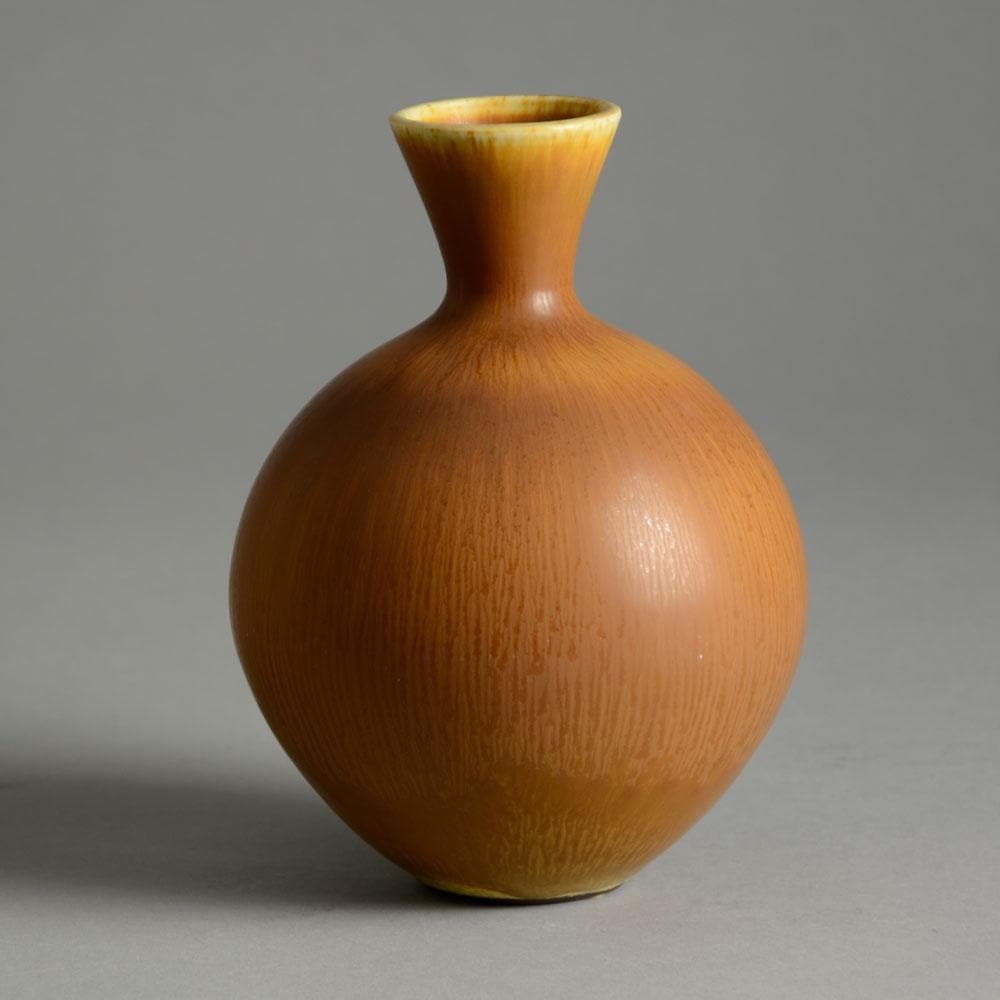 Berndt Friberg for Gustavsberg, vase with golden brown haresfur glaze D6308 - Freeforms