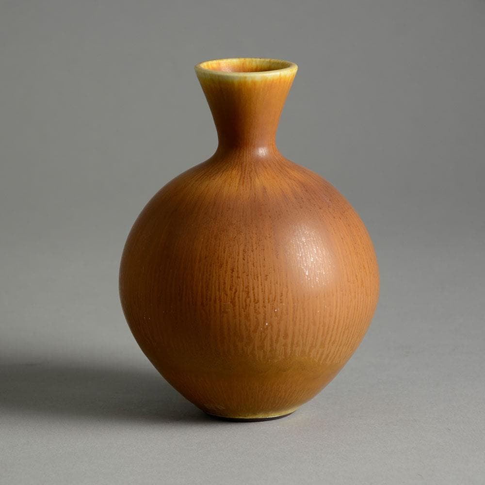 Berndt Friberg for Gustavsberg, vase with golden brown haresfur glaze D6308 - Freeforms
