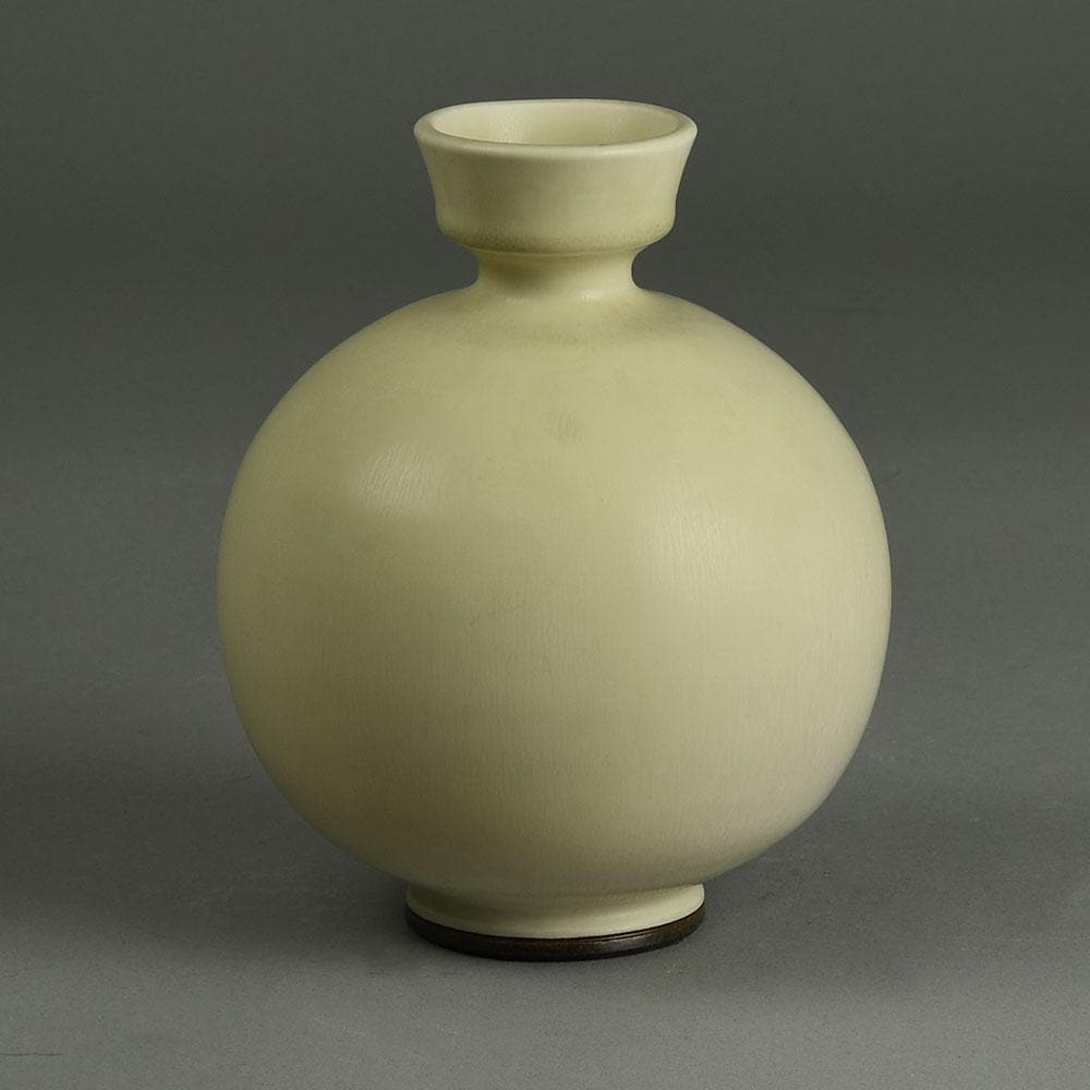 Berndt Friberg for Gustavsberg, vase with white haresfur glaze E7215 - Freeforms