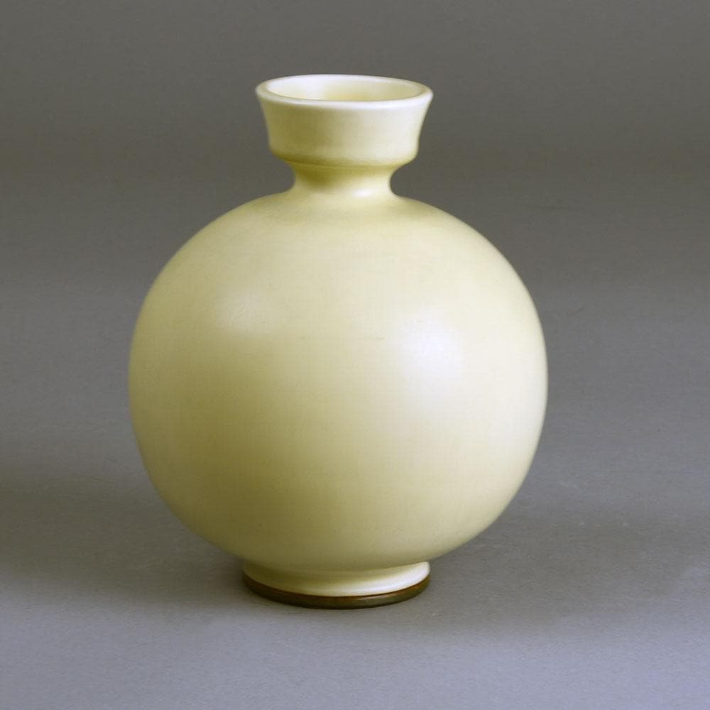 Berndt Friberg for Gustavsberg, vase with white haresfur glaze E7215 - Freeforms