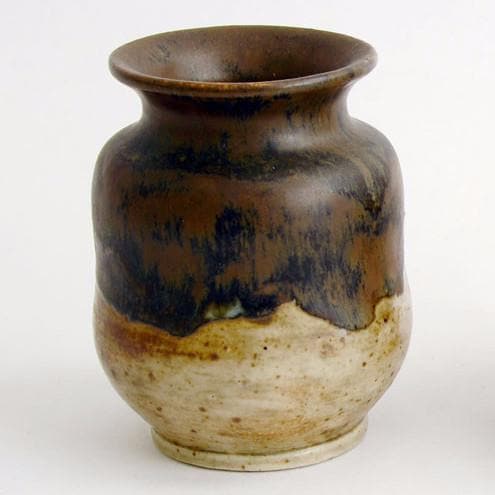 Bode Willumsen own studio, Stoneware vase N8028 - Freeforms