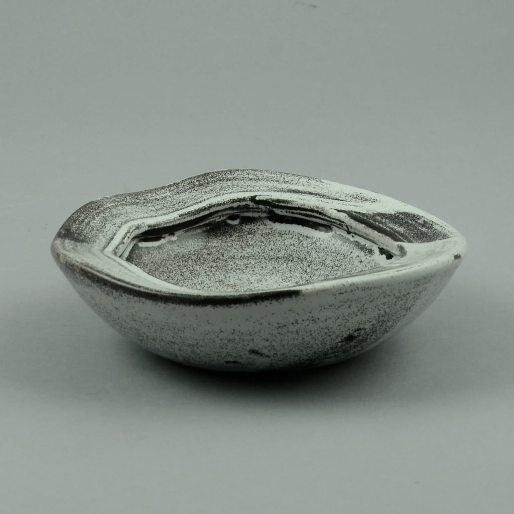 Bowl by Nils Kähler for Herman A. Kähler Keramik B3262 - Freeforms