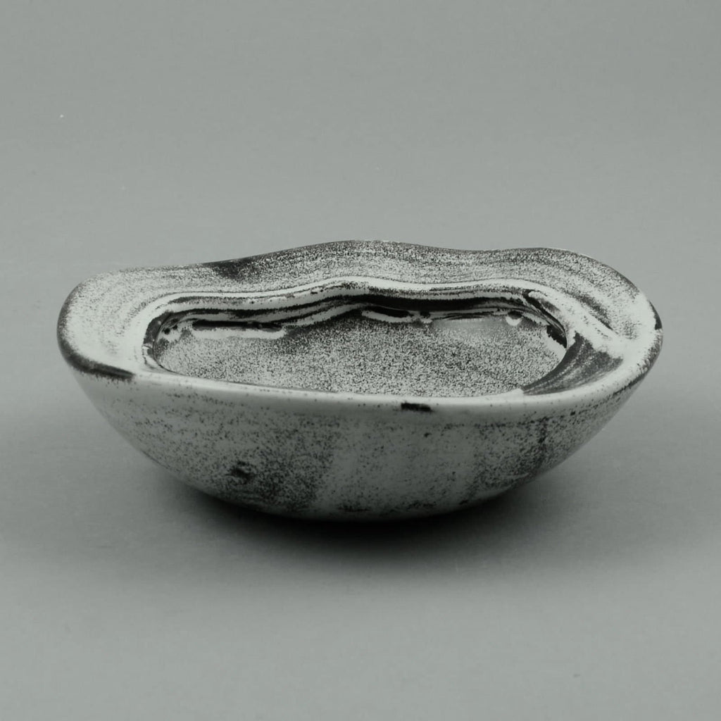 Bowl by Nils Kähler for Herman A. Kähler Keramik B3262 - Freeforms