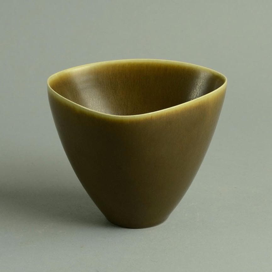 Bowl by Per Linnemann-Schmidt at Palshus A1189 - Freeforms