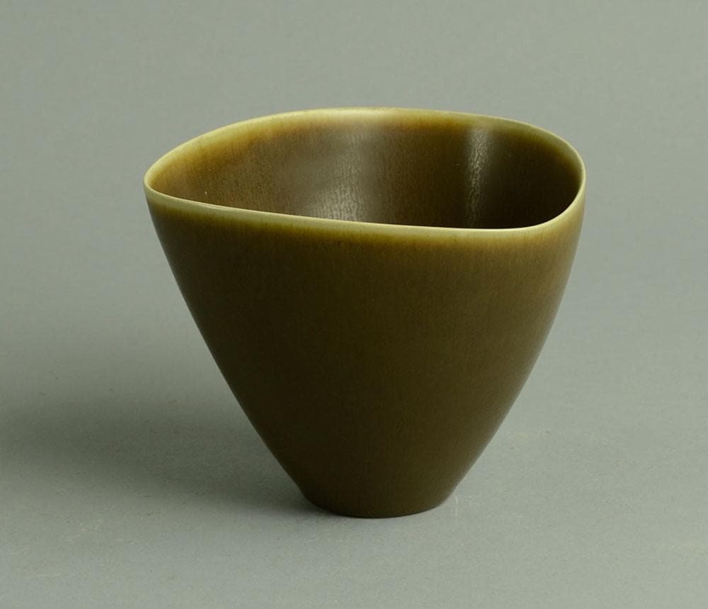 Bowl by Per Linnemann-Schmidt at Palshus A1189 - Freeforms
