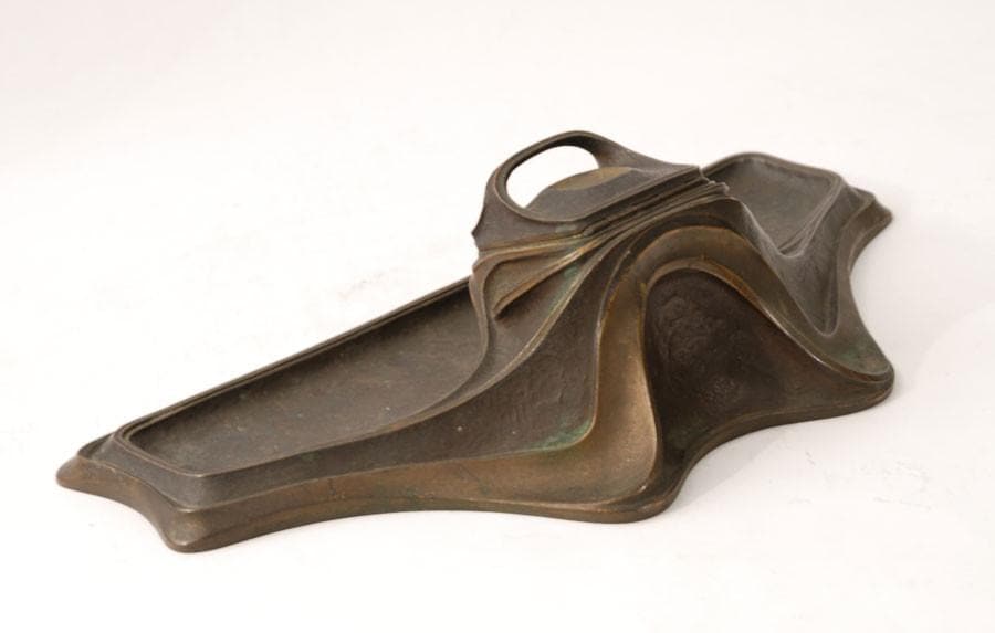 Bronze inkwell with tray by Gustav Gurschner N7109 - Freeforms