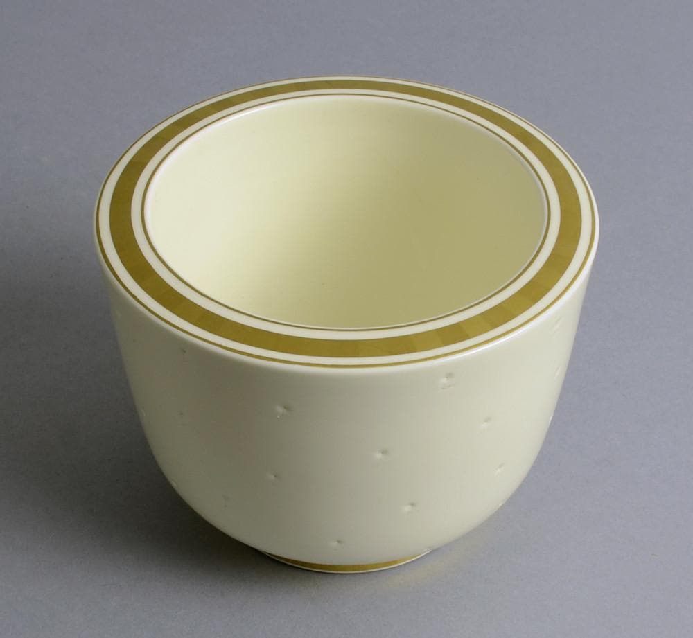 "Cintra" porcelain bowl by Wilhelm Kåge for Gustavsberg