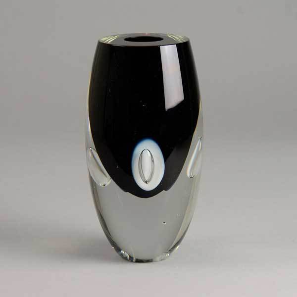 "Claritas" vase by Timo Sarpaneva for Iittala D6076 - Freeforms