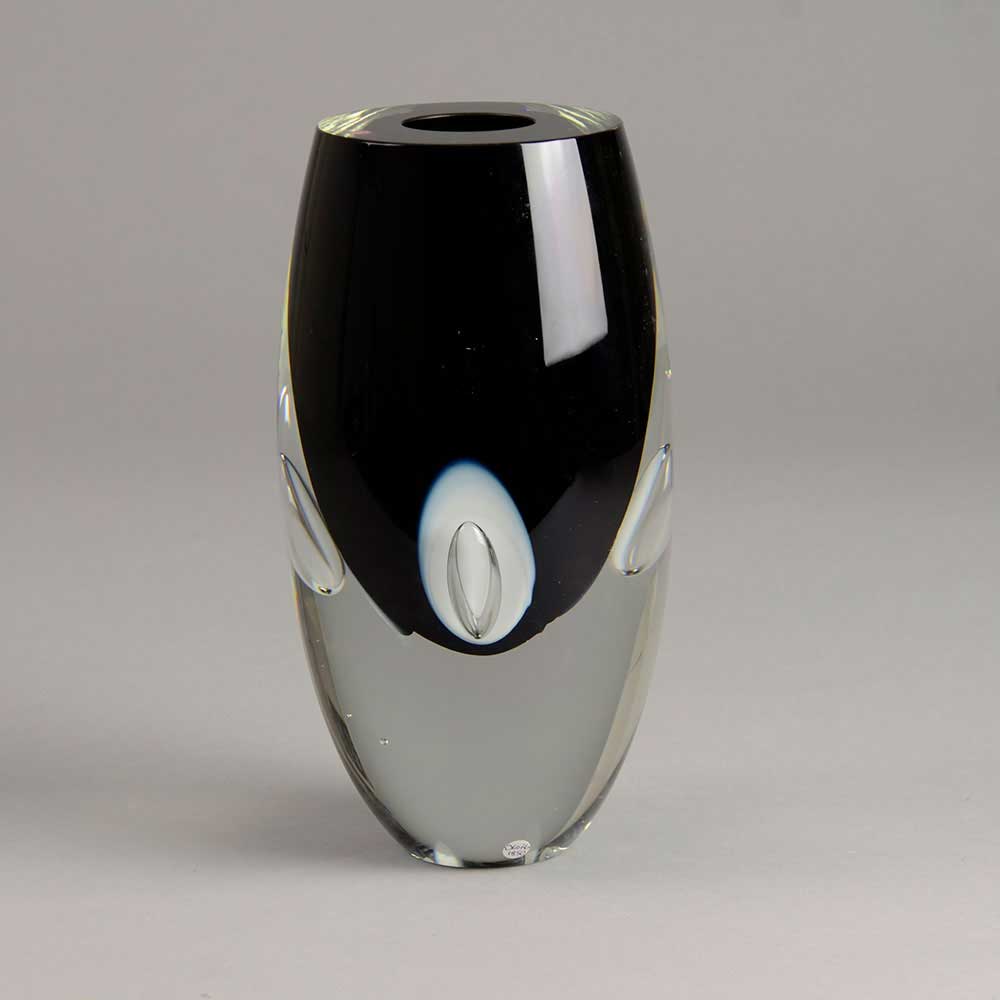 "Claritas" vase by Timo Sarpaneva for Iittala D6076 - Freeforms