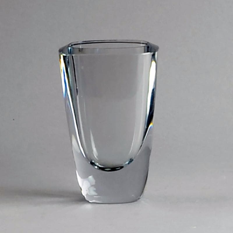 Clear glass rectangular vase by Strombergshyttan N7019 - Freeforms