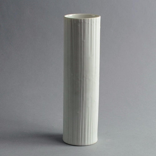 cylindrical-porcelain-vase-