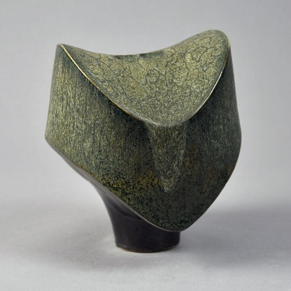Dieter Crumbiegel, Germany, sculptural ceramic vessel G9127 - Freeforms
