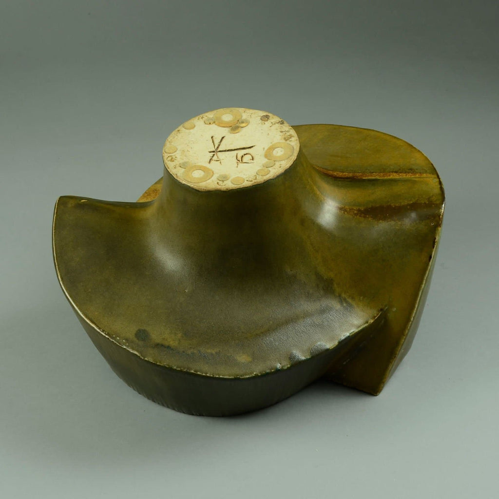 Dieter Crumbiegel, Germany, sculptural ceramic vesselC5410 - Freeforms