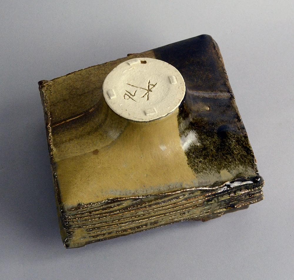 Dieter Crumbiegel, Germany, unique stoneware sculptural form B3949 - Freeforms