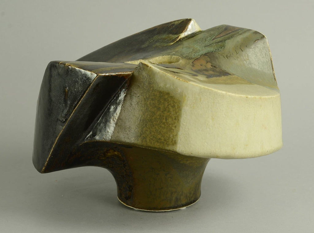 Dieter Crumbiegel, Germany Unique stoneware sculptural vessel B3948 - Freeforms
