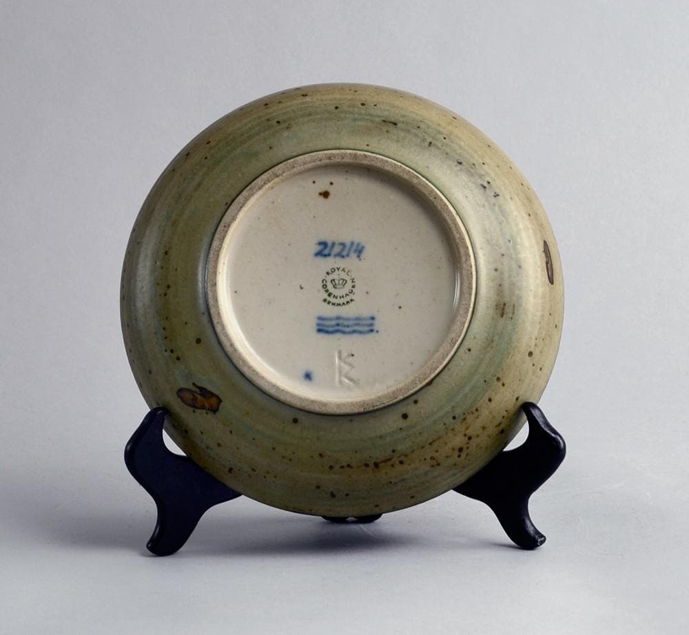 Dish by Knud Kyhn for Royal Copenhagen A1151 - Freeforms