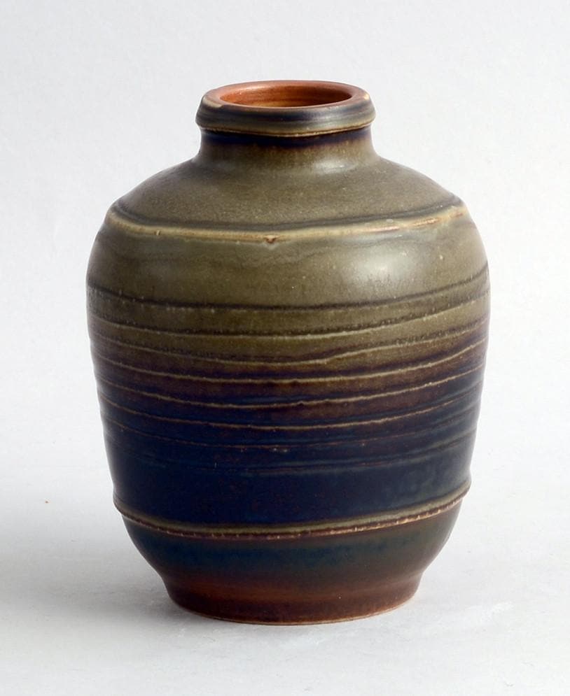 Ebbe Sadolin for Bing & Grondahl, vase with brown glaze F1771 - Freeforms