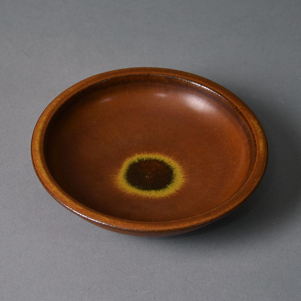 Erich and Ingrid Triller for Tobo dish with reddish brown glaze G9292 - Freeforms
