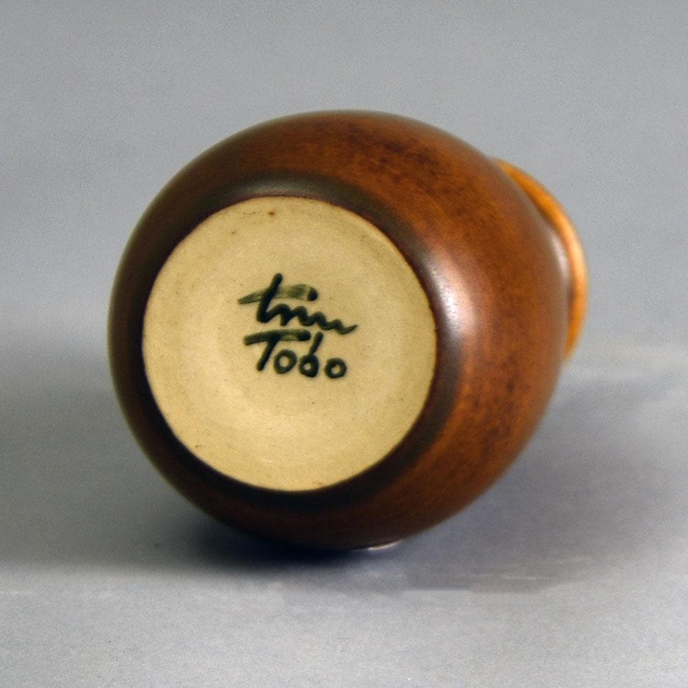 Erich and Ingrid Triller for Tobo vase with brown glaze E7115 - Freeforms
