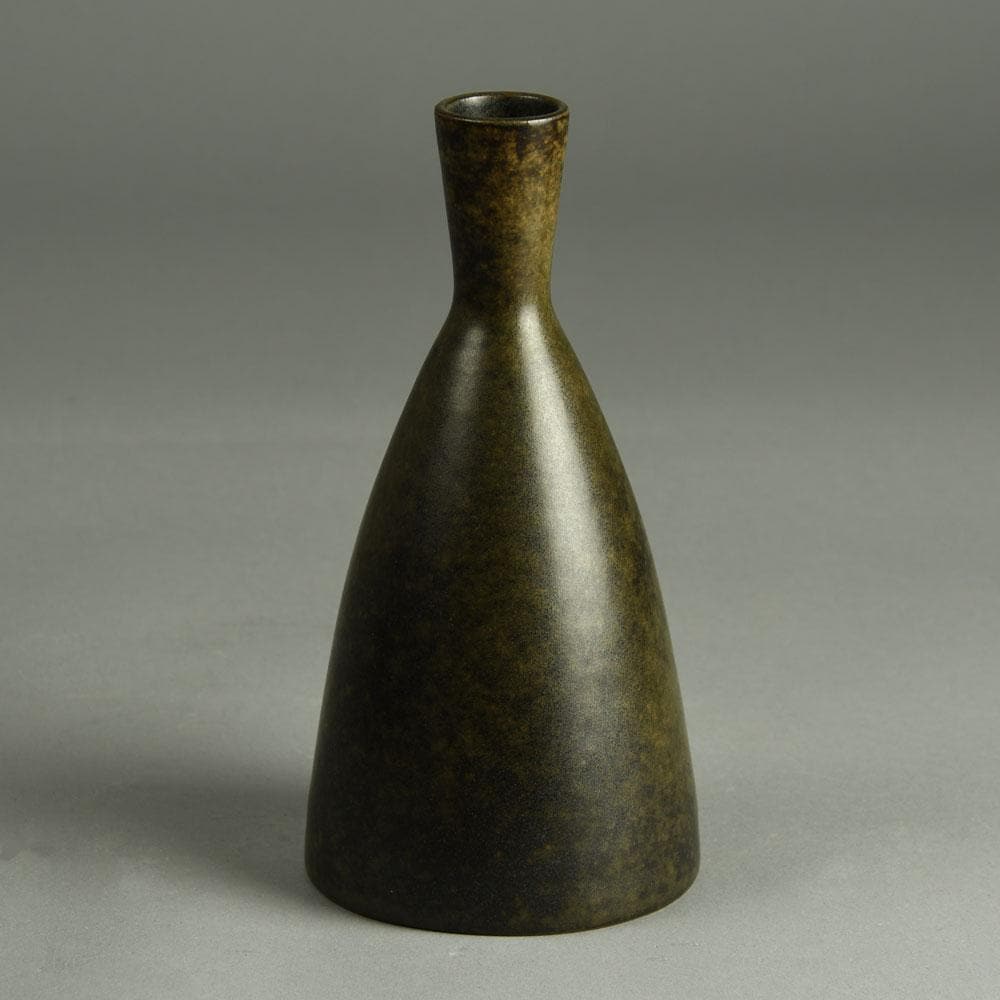 Erich and Ingrid Triller for Tobo vase with dark brown glaze E7191 - Freeforms