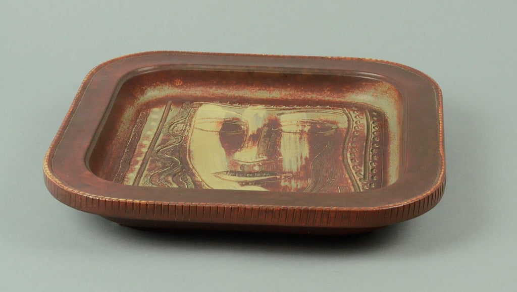 "Farsta" dish by Wilhelm Kage N1342 - Freeforms