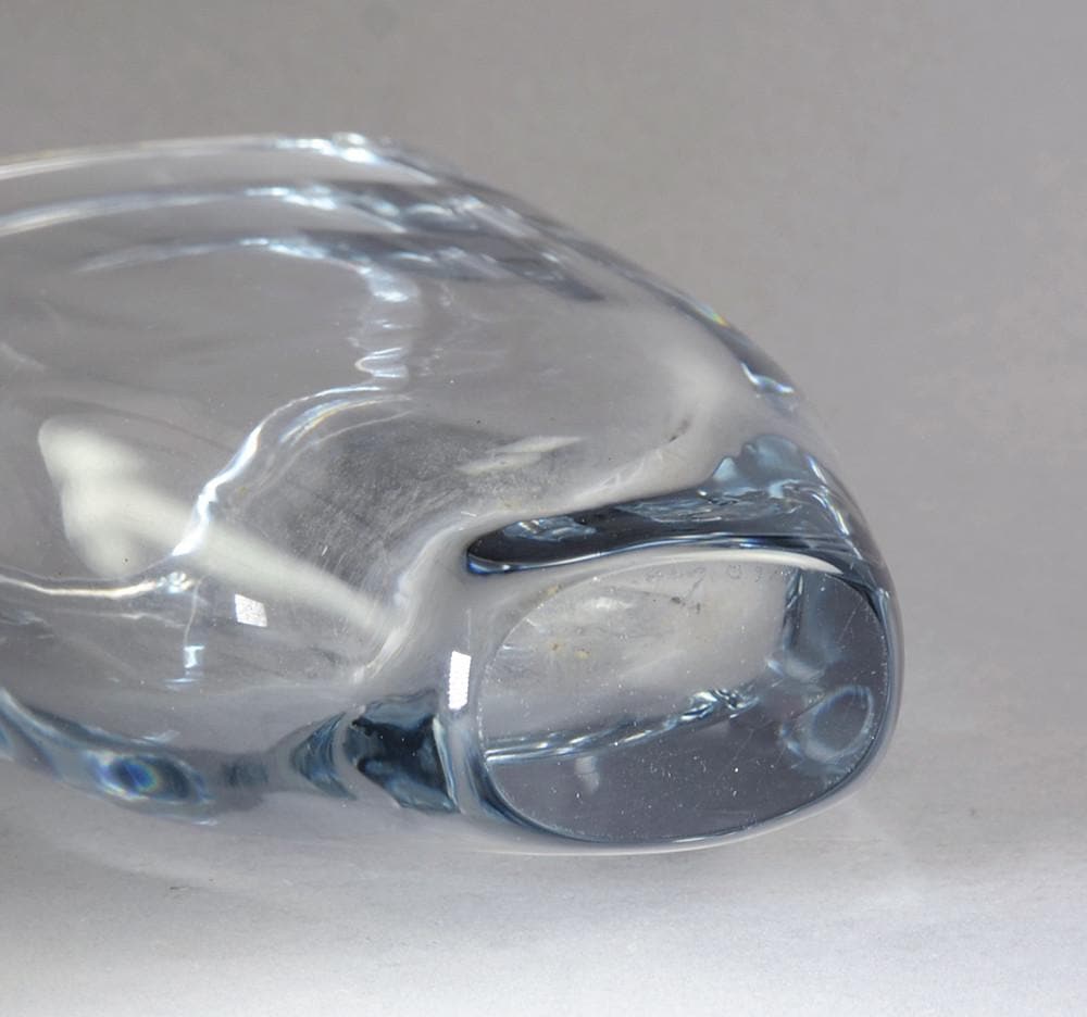 Flattened glass vase by Gerda Stromberg N7436 - Freeforms