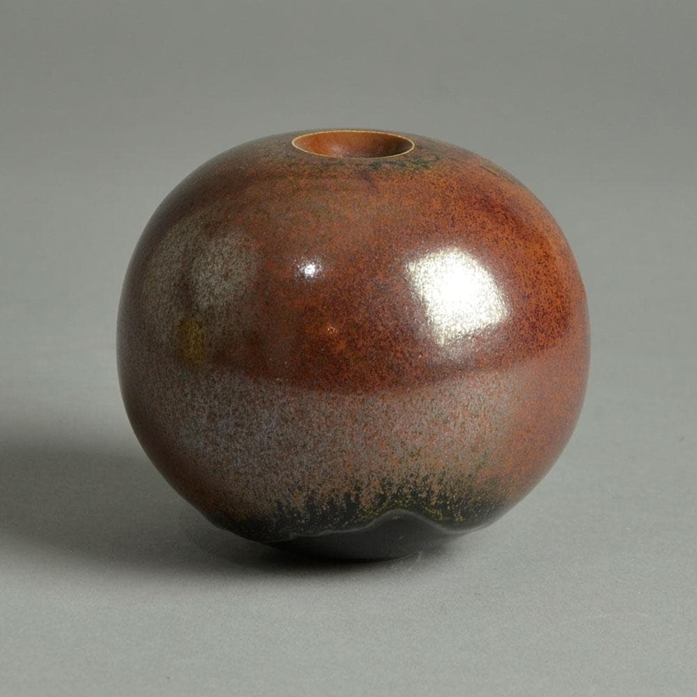 Gerald and Gotlind Weigel, own studio, Germany, stoneware vase with tenmoku glaze E7254 - Freeforms