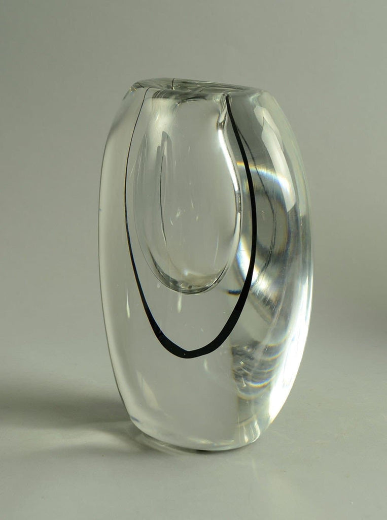 Glass "Black Contour" vase by Vicke Lindstrand for Kosta N5504 - Freeforms