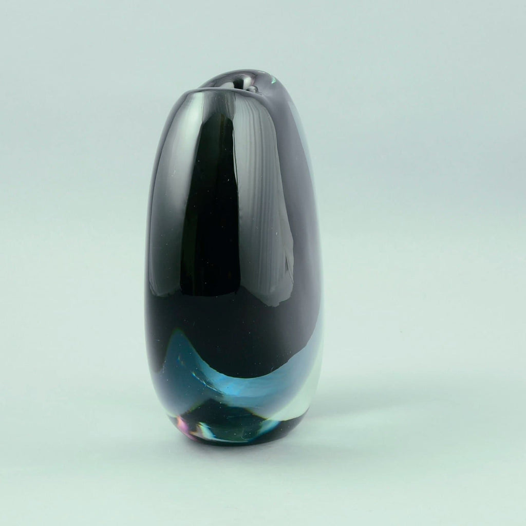 Glass sommerso vase by Vicke Lindstrand for Kosta N2101 - Freeforms