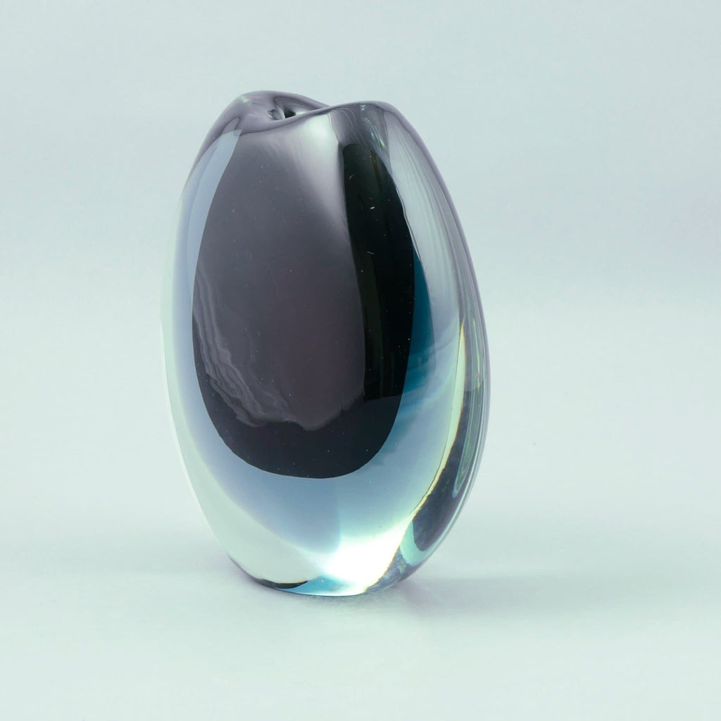 Glass sommerso vase by Vicke Lindstrand for Kosta N2101 - Freeforms