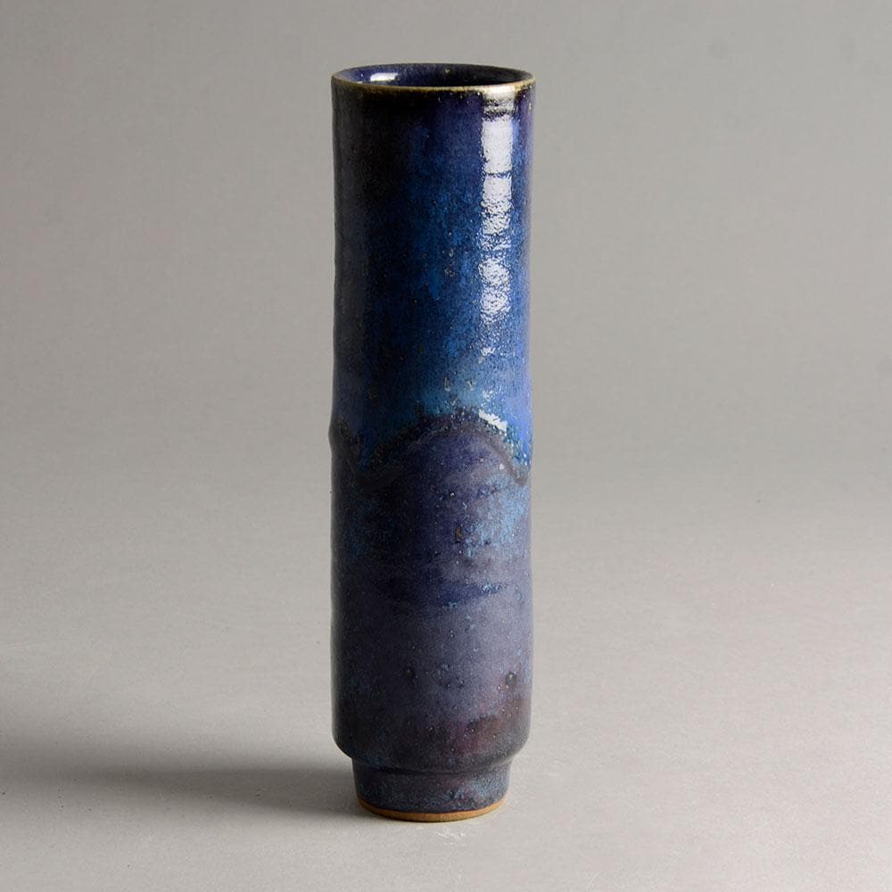 Gorge Hohlt vase with dripping glossy blue glaze E7030 - Freeforms