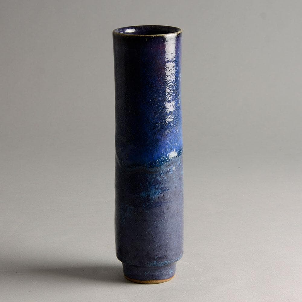 Gorge Hohlt vase with dripping glossy blue glaze E7030 - Freeforms