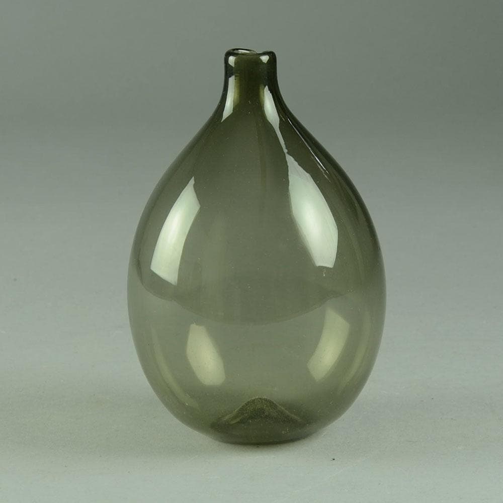 Gray i-glass decanter by Timo Sarpaneva N9542 - Freeforms