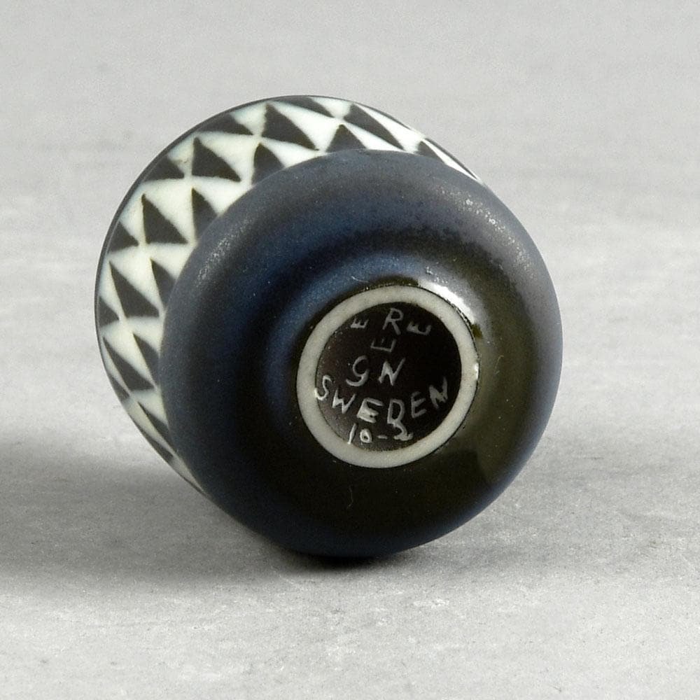 Gunnar Nylund for Rorstrand, Miniature stoneware vase E7082 - Freeforms