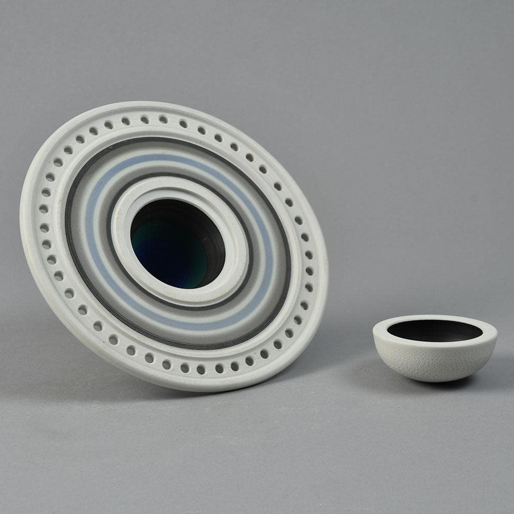 Horst Göbbels, own studio, Germany, ceramic jar with lid F8342 - Freeforms