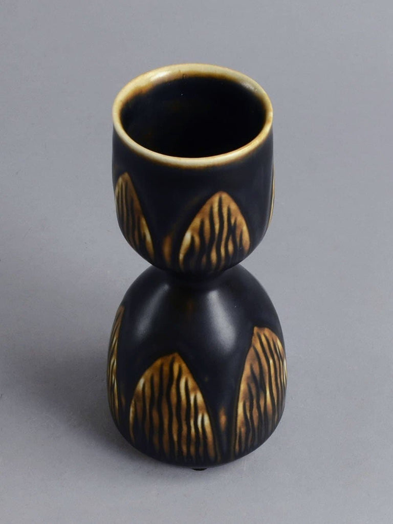 Hourglass shaped vase by Gerd Bogelund N2462 - Freeforms