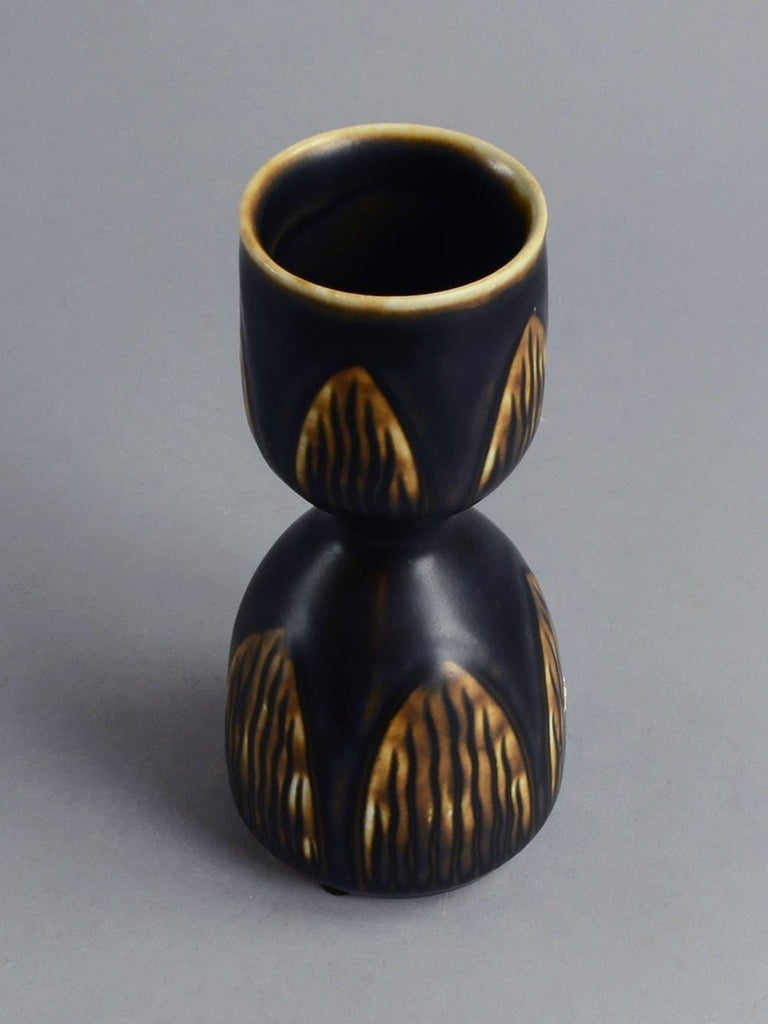 Hourglass shaped vase by Gerd Bogelund N2462 - Freeforms